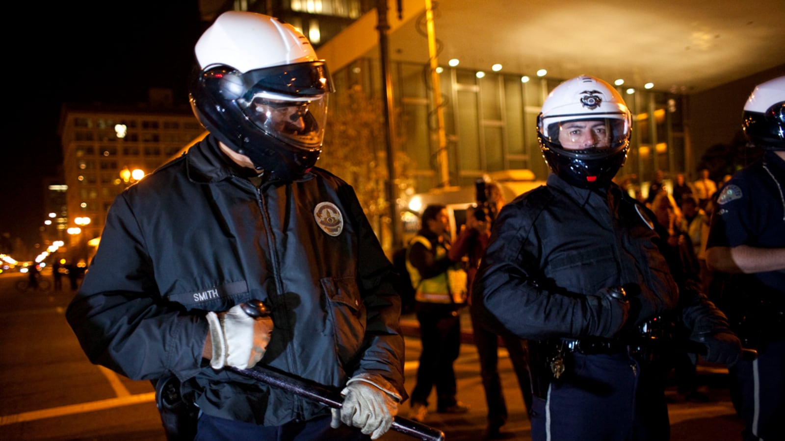 cheats/2011/12/03/lapd-wet-undercover-to-occupy-protest/occupy-los-angeles-police-cheat_fqv5gu