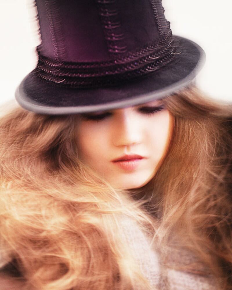 galleries/2010/08/27/i-remain-you-desire-by-gabrielle-revere/gabrielle-revere---7_uyecvo