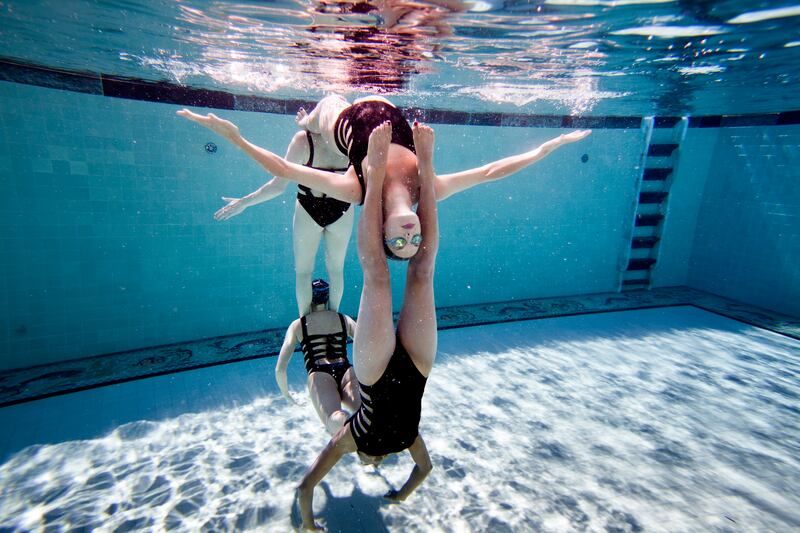 galleries/2013/08/09/aqualillies-by-katie-orlinsky-photos/130808-aqualillies-11_rxnk6t