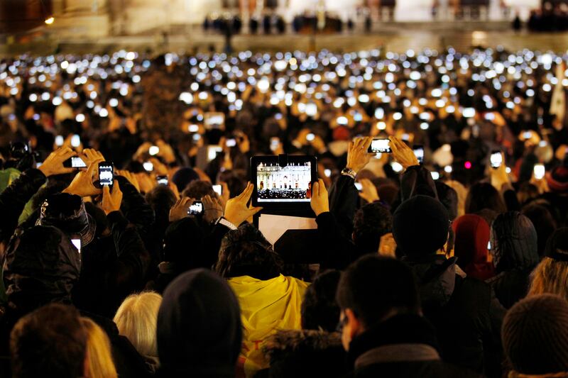 galleries/2013/03/13/the-vatican-and-argentina-react-to-pope-francis-photos/130313-new-pope-reax6_gwwiup
