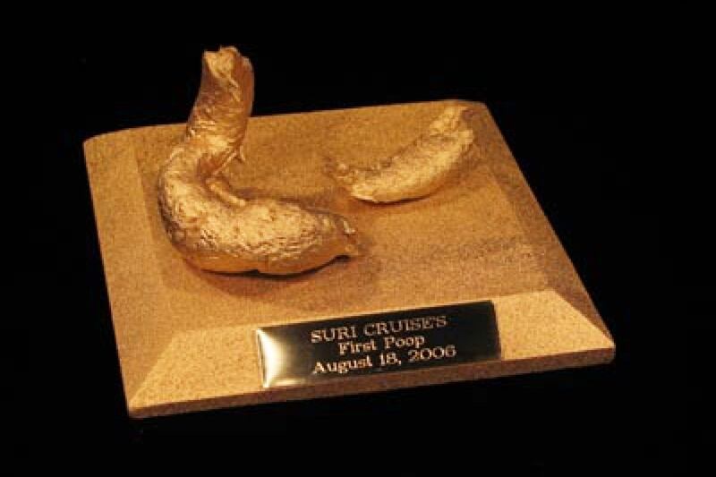 galleries/2011/08/09/daniel-edwards-nude-sculptures/nude-sculptures-suri-cruise_mzyynq