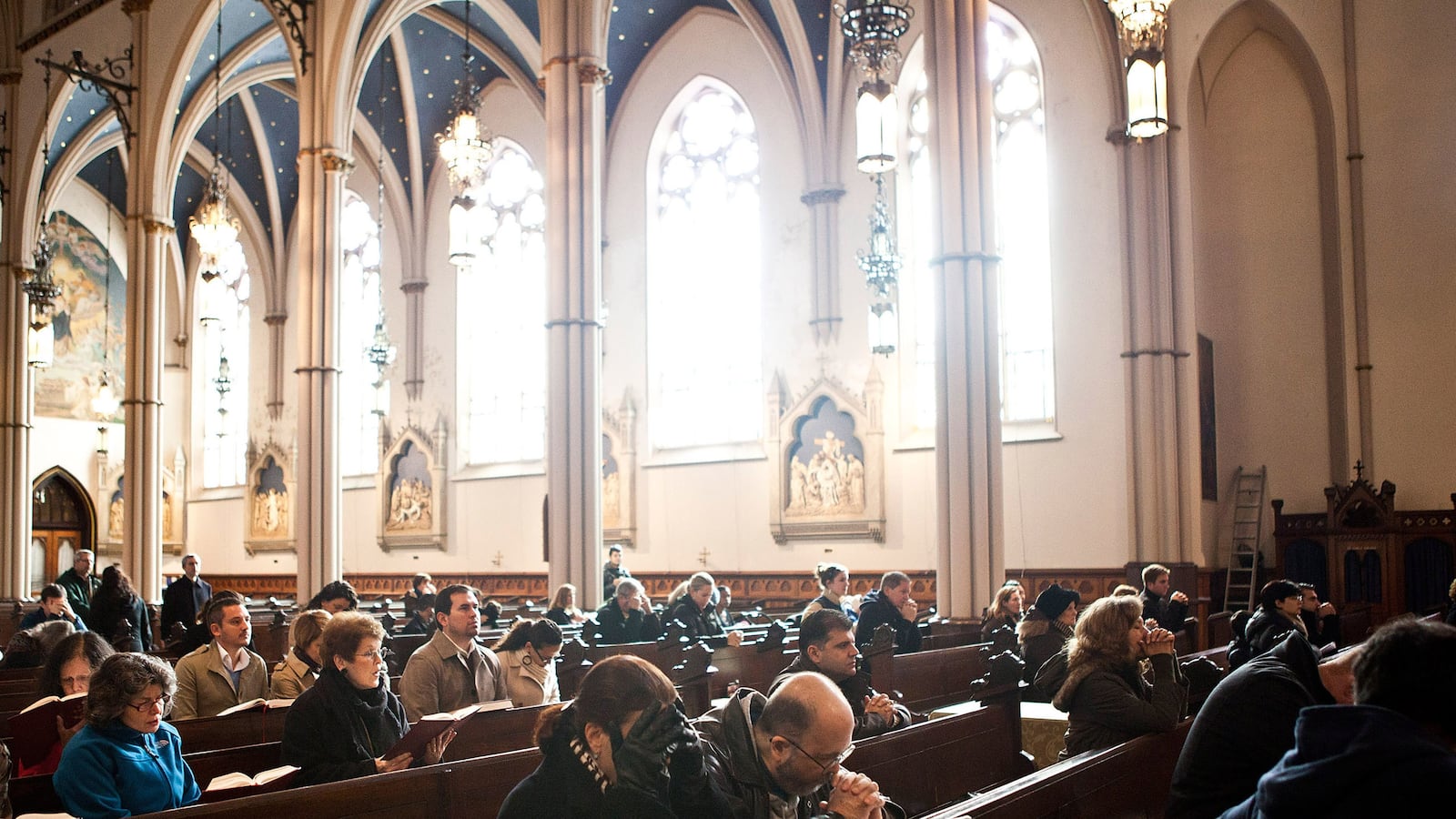 articles/2012/12/04/gallup-survey-finds-a-majority-of-americans-still-religious/religion-america-gallup-poll-sessions-tease_tujalu