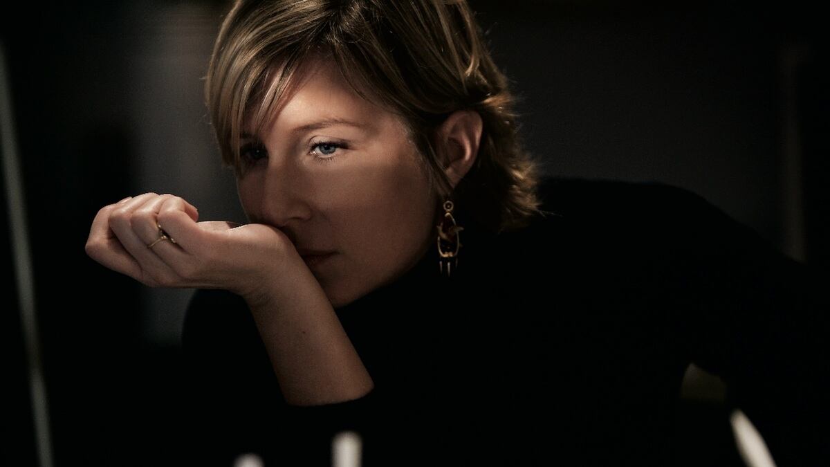 articles/2012/11/02/chandler-burr-at-the-museum-of-arts-and-design-is-the-daily-pic-by-blake-gopnik/scent-daily-pic_wg4y7p