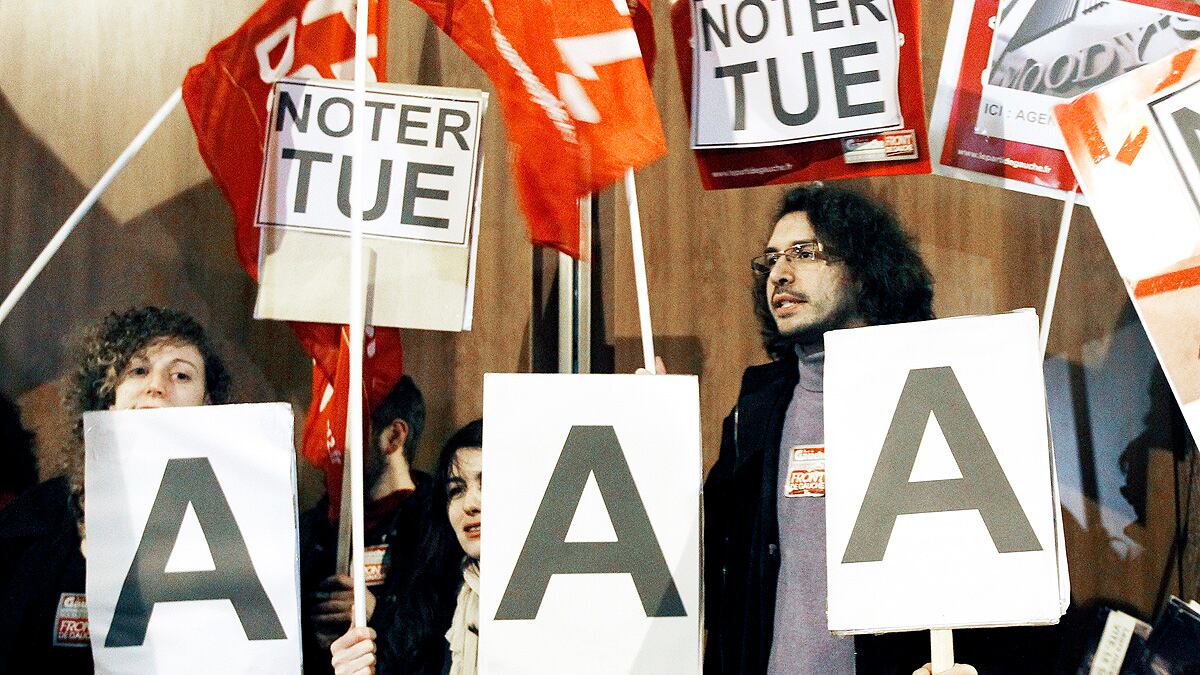 cheats/2012/01/13/france-loses-aaa-credit-rating/france-lose-aaa-cheat_rdbt71