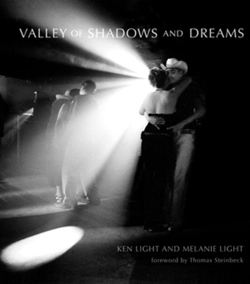 articles/2012/06/16/inside-the-food-basket-valley-of-shadows-and-dreams/america-s-fraught-food-basket-jones-book-cover_whubkb