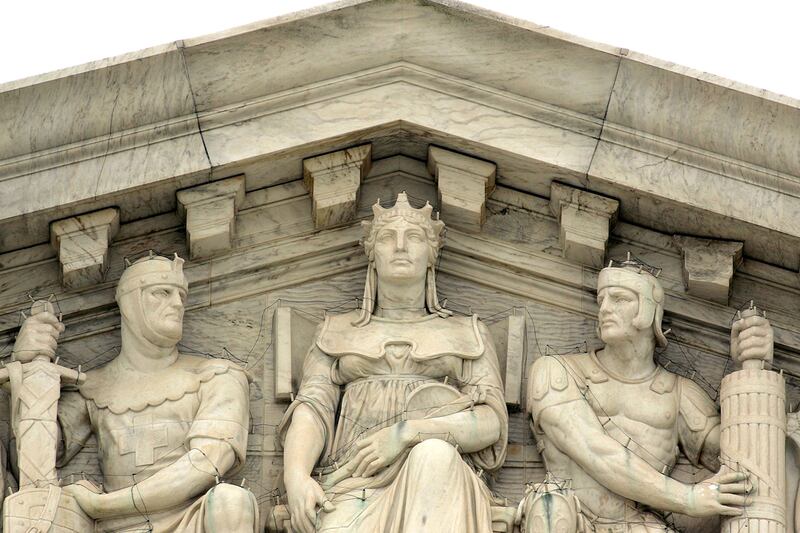 articles/2012/06/28/supreme-court-s-split-verdict-on-obamacare/supreme-court-facts_djmayq