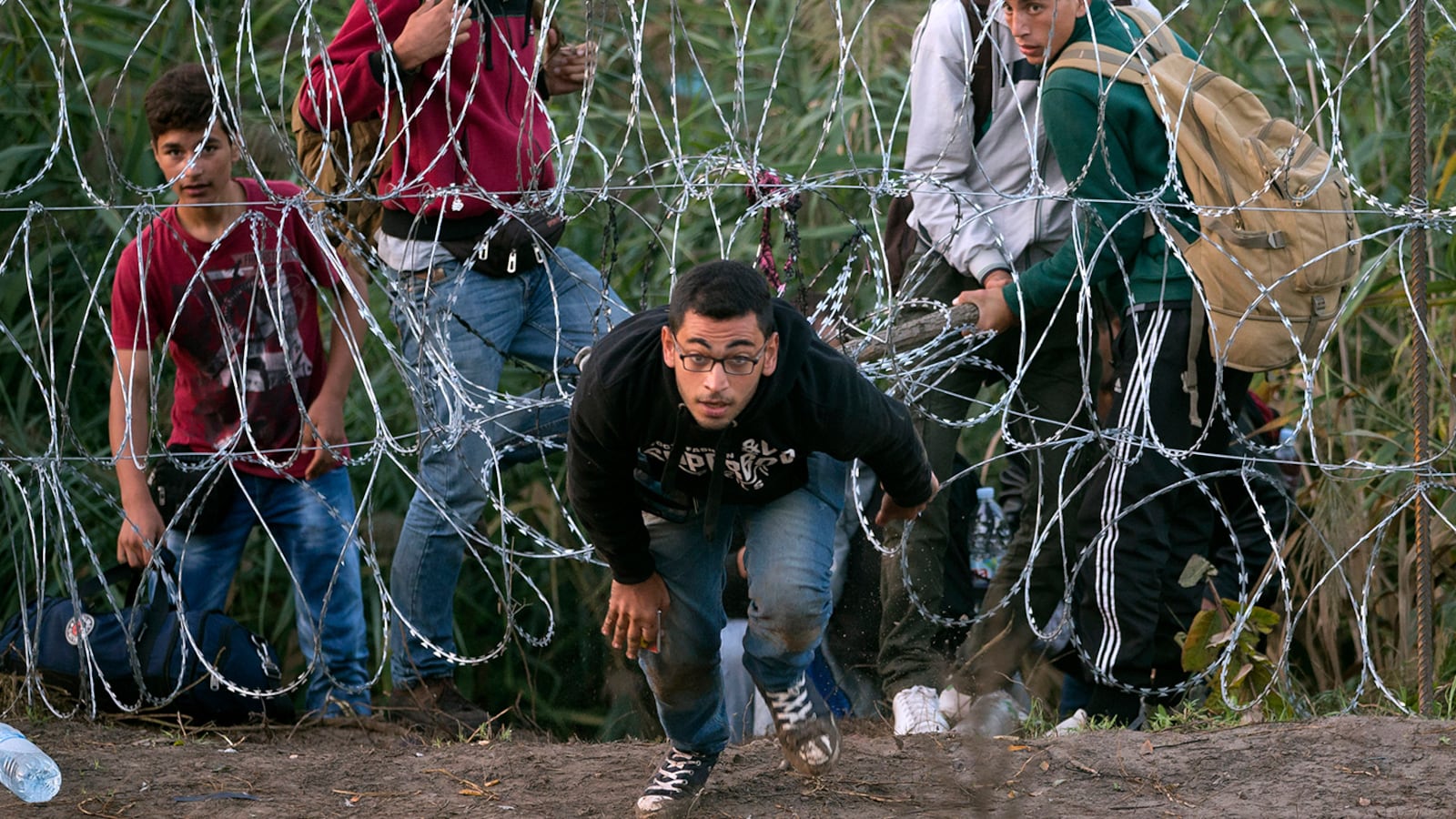 170814_dickey-isis-tease_extzyy