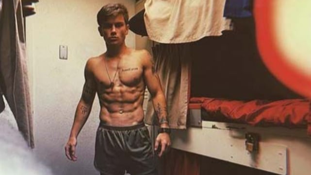 Screen_Shot_2021-08-03_at_11.06.49_PM_kt3ro3