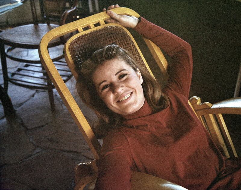 galleries/2016/12/31/the-iconic-celebrities-we-lost-in-2016-carrie-fisher-david-bowie-prince-muhammad-ali-and-more/161205-celeb-death-27-embed-Patty-Duke-_dxfvv6