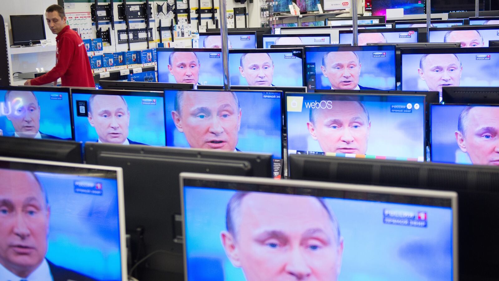 cheats/2015/04/16/putin-no-russian-troops-in-ukraine/150415-russian-troops-ukraine-cheat_ijouis