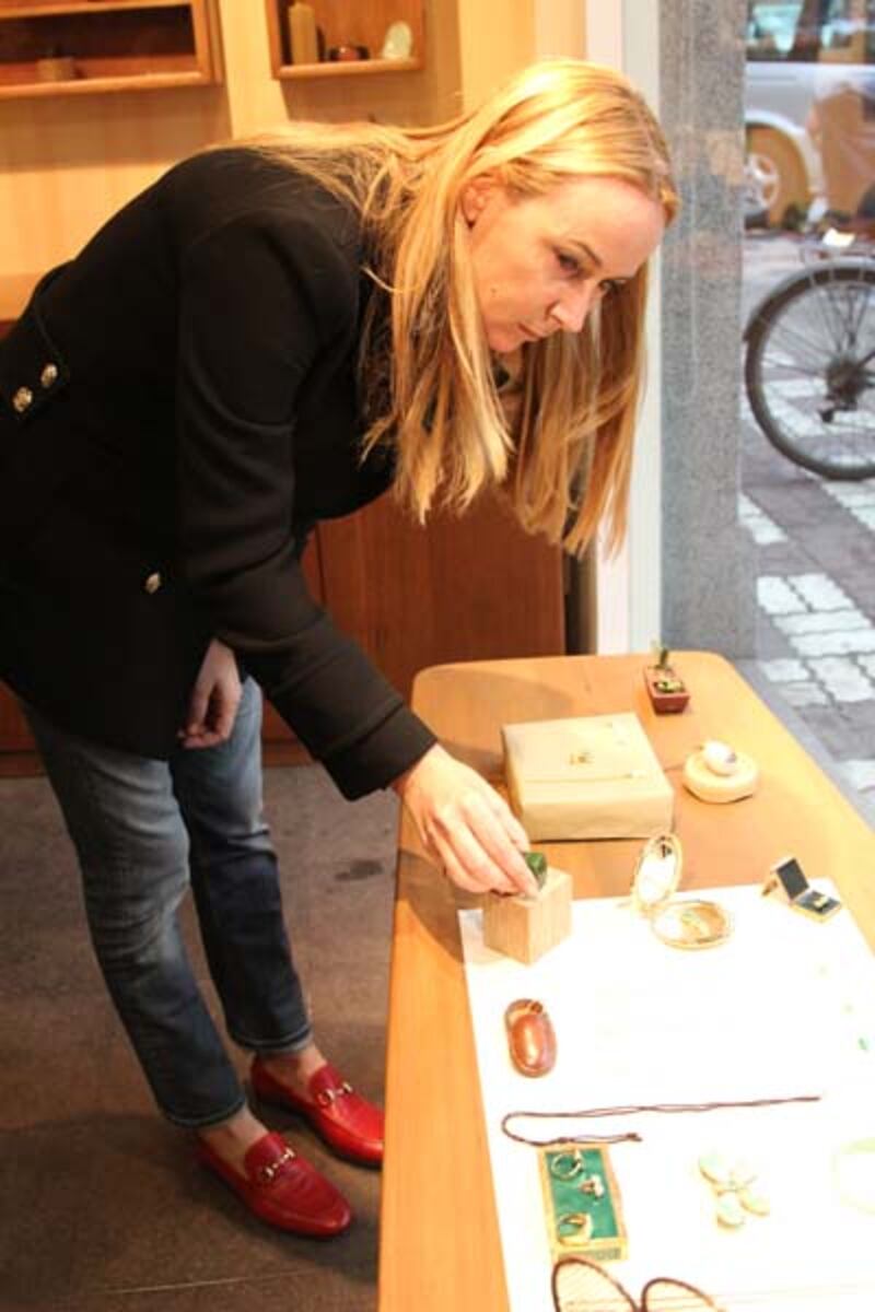 galleries/2012/04/23/frida-giannini-s-shanghai-diary-gucci-creative-director-s-trip-to-china-photos/gucci-shanghai-2_lfkmwi