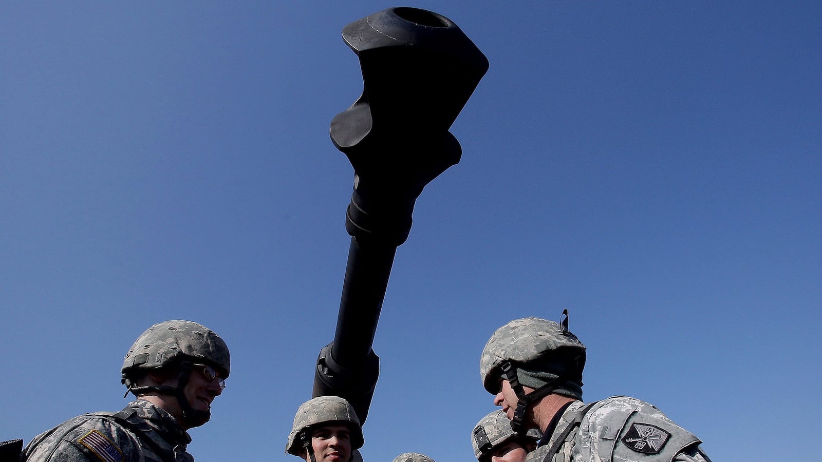 articles/2013/01/20/why-conservatives-should-be-rooting-for-defense-cuts/130117-mckinnon-def-cuts-tease-embed_pbyytx