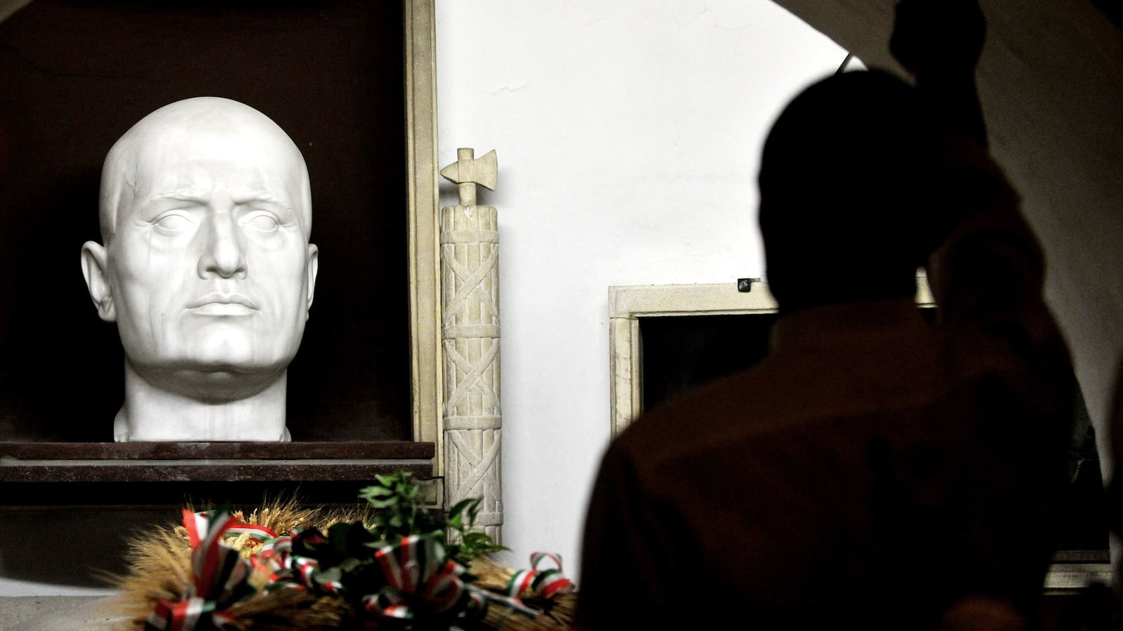 200814-nadeau-rome-tease_zykqku