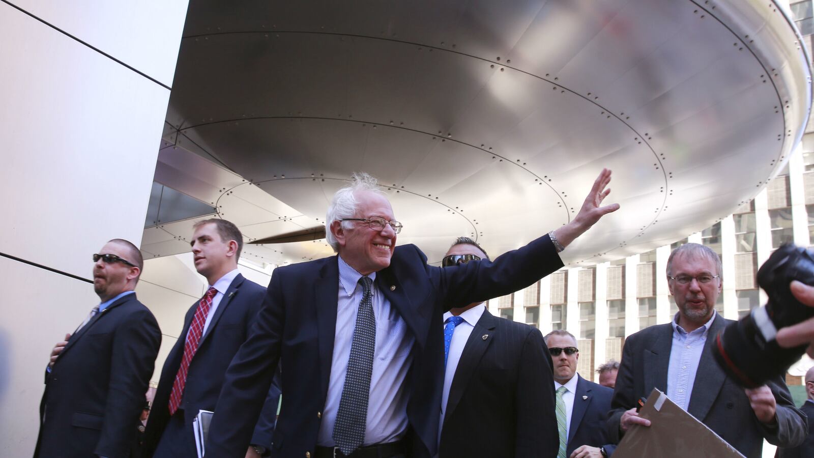 cheats/2016/04/19/sanders-hits-hillary-on-campaign-finance/160419-bernie-hits-hillary-campaign-finance-cheat_kfiihf