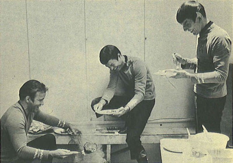 galleries/2010/07/08/celebrity-twit-pics/twitpi711---nimoy_owjj4p