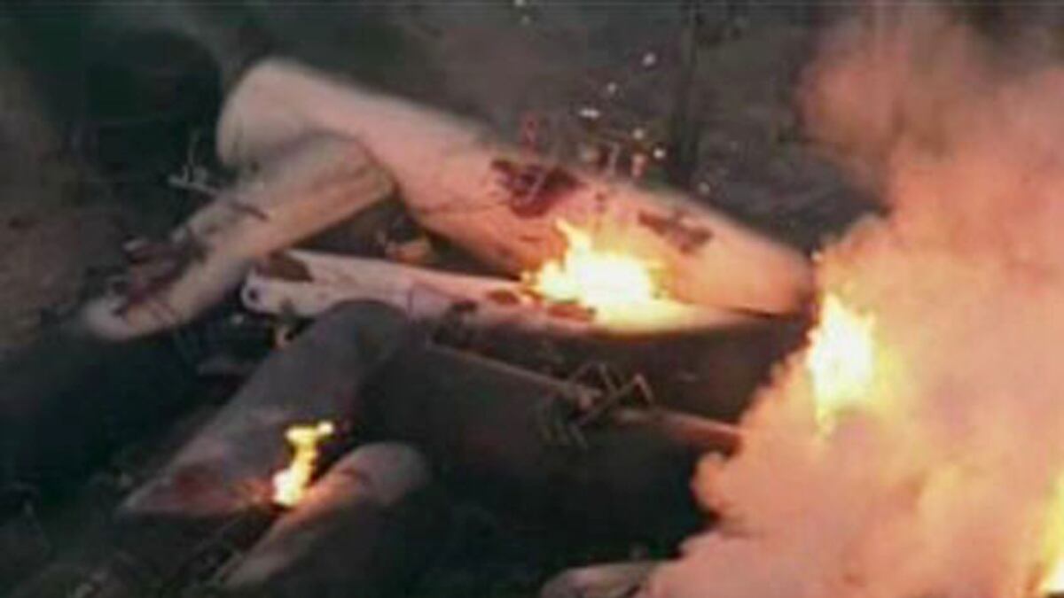 cheats/2011/10/07/ethanol-loaded-freight-train-explodes/train-derailment-ethanol-illinois-cheat_p0hvnf