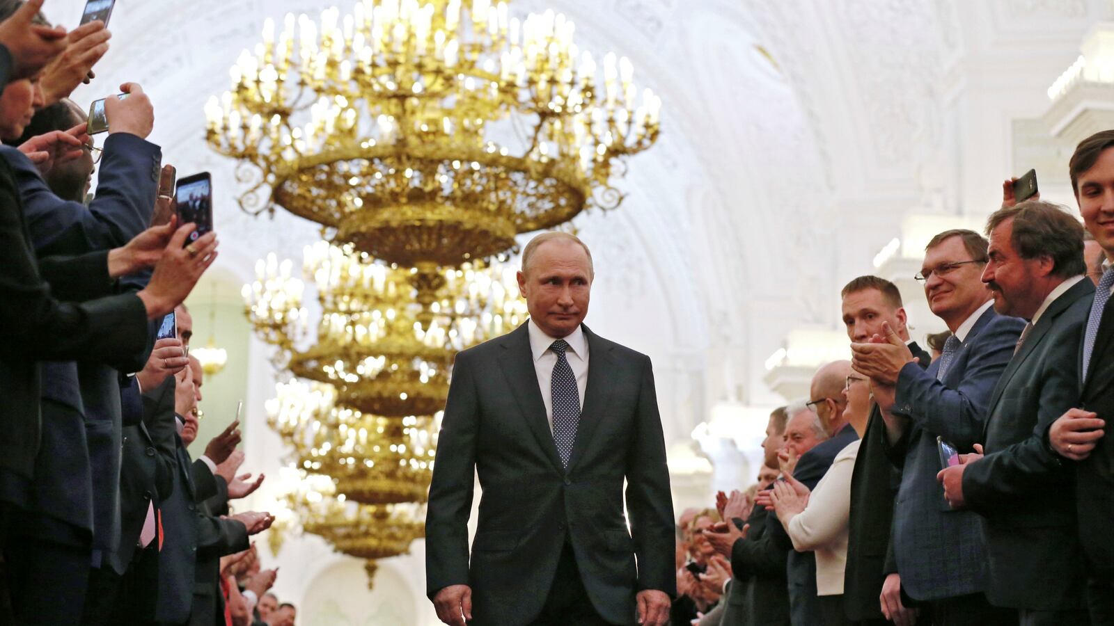 180507-putin-inauguration-protests-cheat_hvah1x