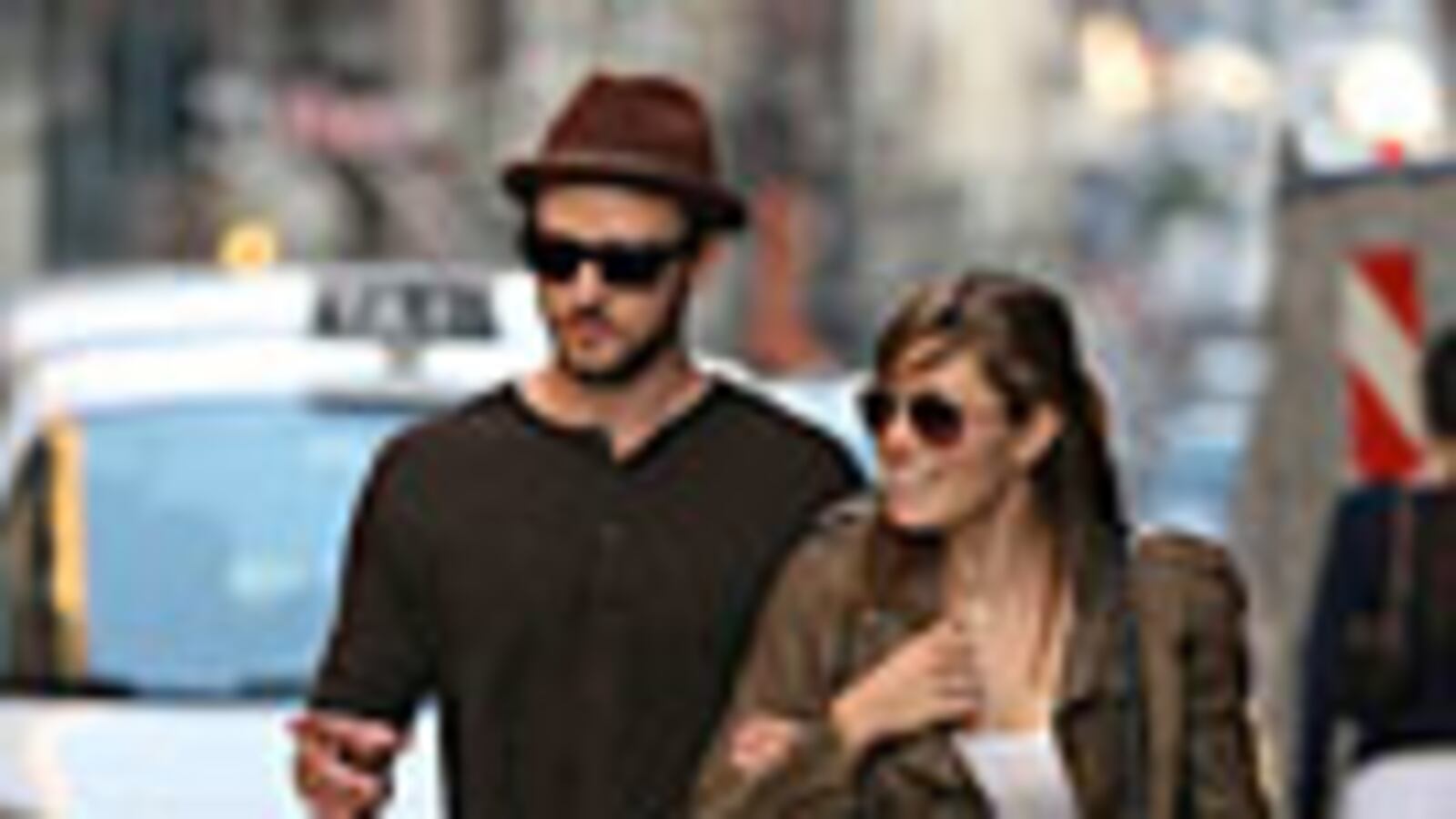 articles/2008/11/04/stars-at-the-polls/janklow-celebrity-voting_3455_itkvye