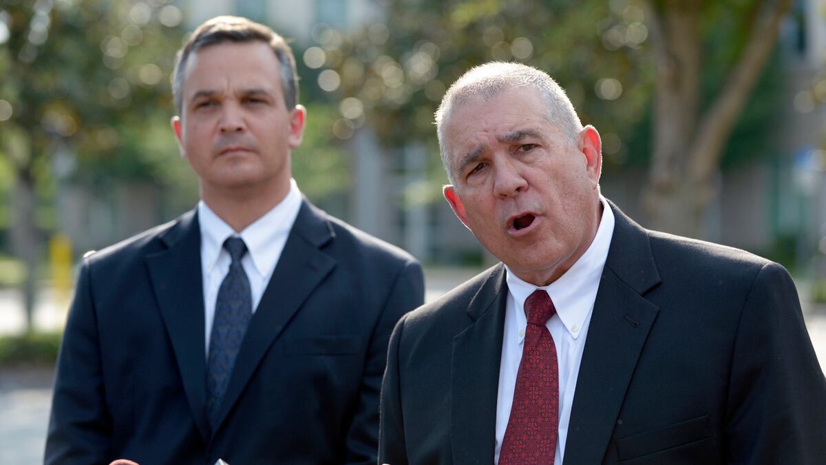 cheats/2012/04/11/lawyers-worried-about-zimmerman/george-zimmerman-lawyers-concerned-emotional-state-cheat_sv9wch