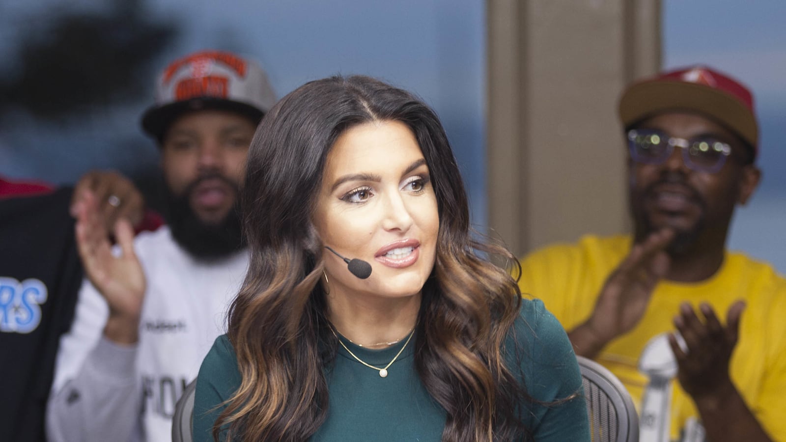 articles/2017/02/02/espn-s-molly-qerim-drinking-rules/170201-rothbaum-Molly-Qerim-tease_imnm6l