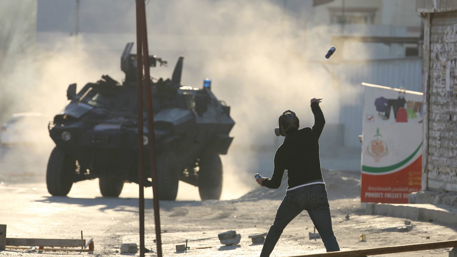 cheats/2016/02/16/4-u-s-reporters-arrested-in-bahrain/160216-4-americans-arrested-bahrain-cheat_ipay32