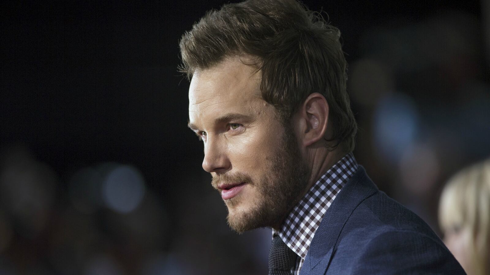 cheats/2015/06/21/jurassic-world-roars-on-at-box-office/150621-jurassic-cheat_kojheh