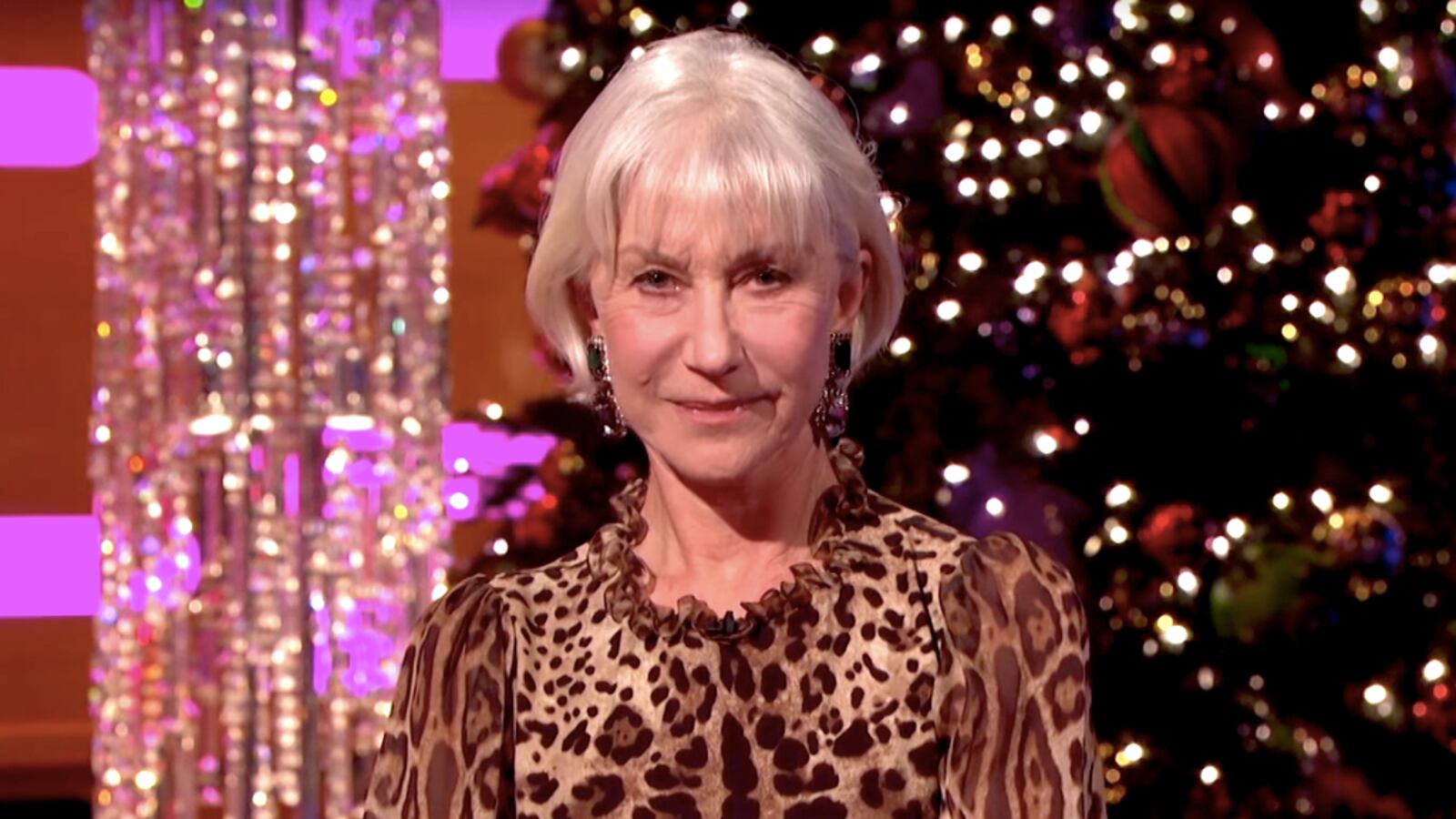 articles/2016/12/22/helen-mirren-s-bang-on-christmas-message-2016-has-been-a-big-pile-of-sh-t/161221-stern-helen-mirren-christmas-tease_zt6a1q