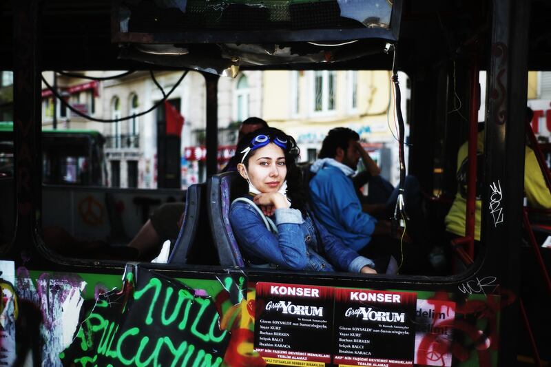galleries/2013/06/12/istanbul-youth-in-revolt-photos/130610-turkey1c_mbdh0e
