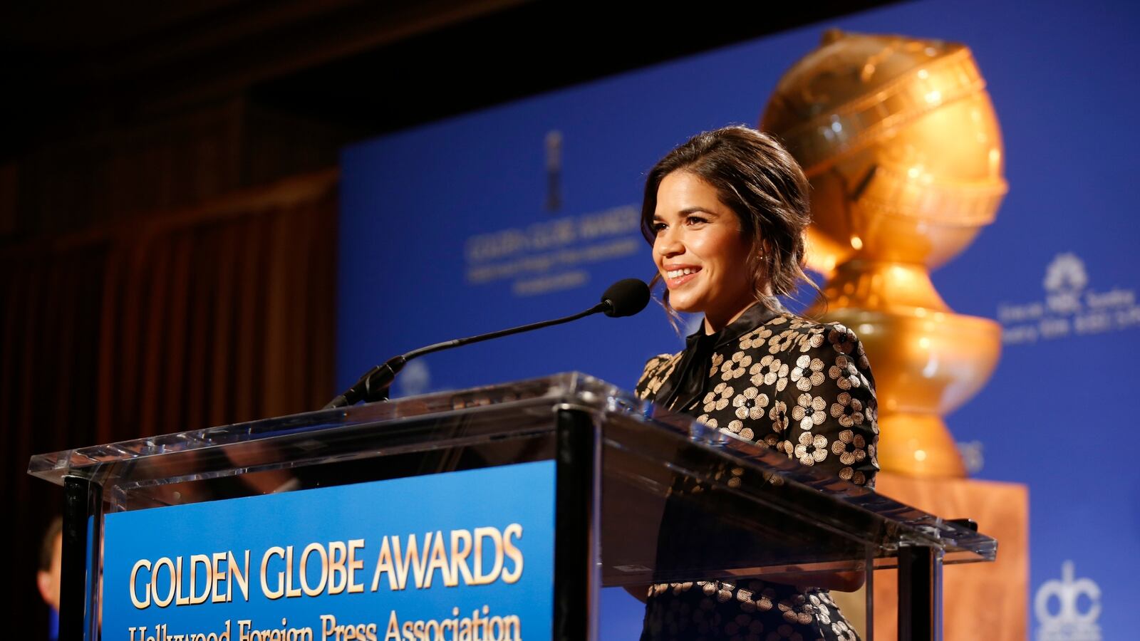 cheats/2015/12/10/golden-globes-2016-nominees-revealed/151210-golden-globes-cheat_rhnov8