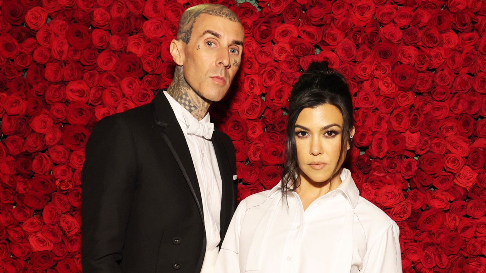 220523-Holmes-Kardashian-wedding-tease_t0sn5j