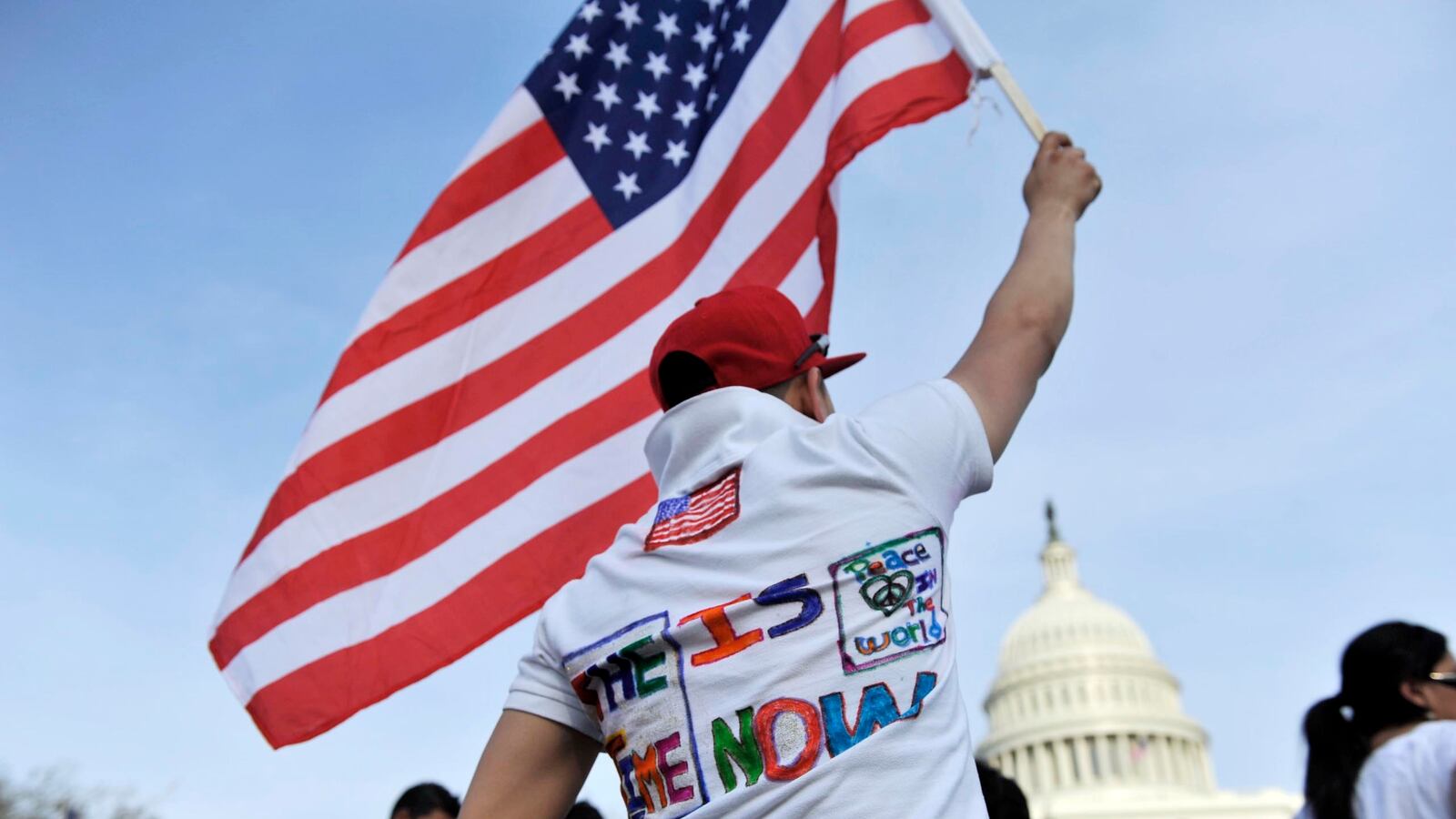 articles/2013/04/17/boston-bombings-slow-capitol-hill-efforts-on-immigration-gun-control/130416-immigration-reform-boston-murphy-tease_gnjeyj