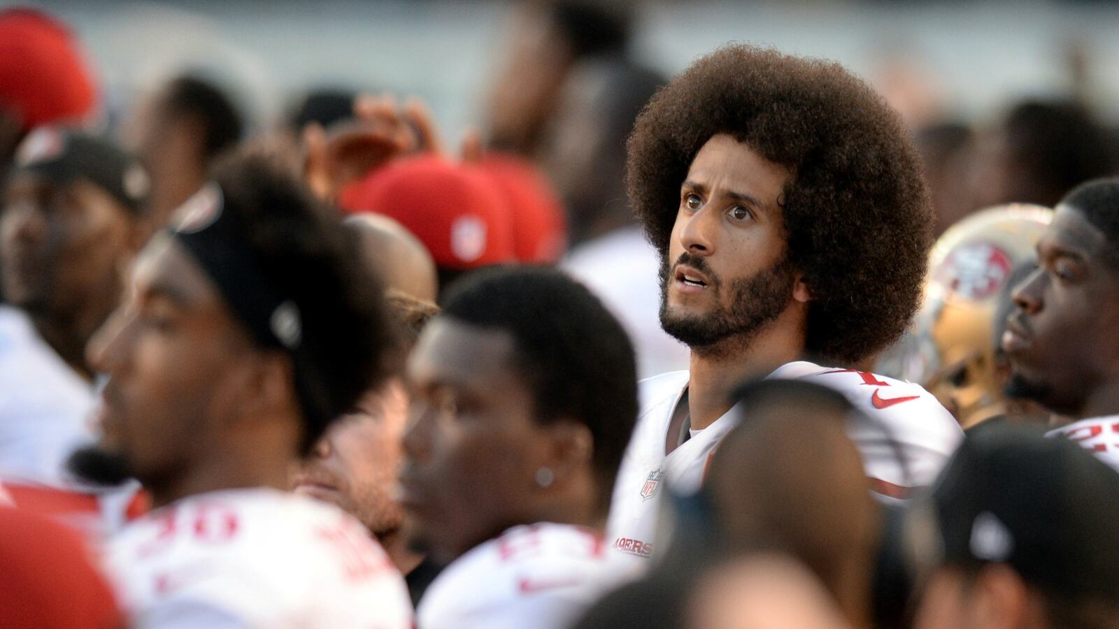 cheats/2016/10/10/rgb-kaepernick-protest-is-dumb/160901-kaepernick-kneels-cheat_iupiqp