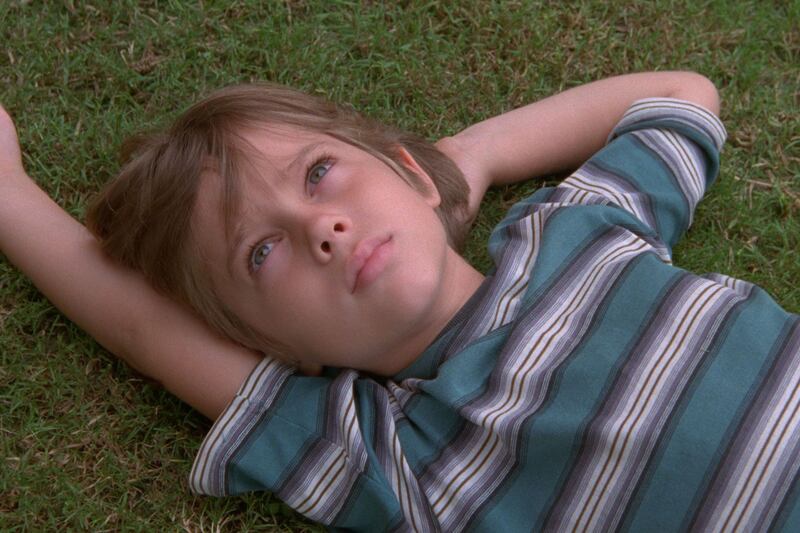 galleries/2014/12/11/2015-golden-globe-nominations-boyhood-birdman-house-of-cards-and-more/141209-gg-boyhood-1_gx31x0