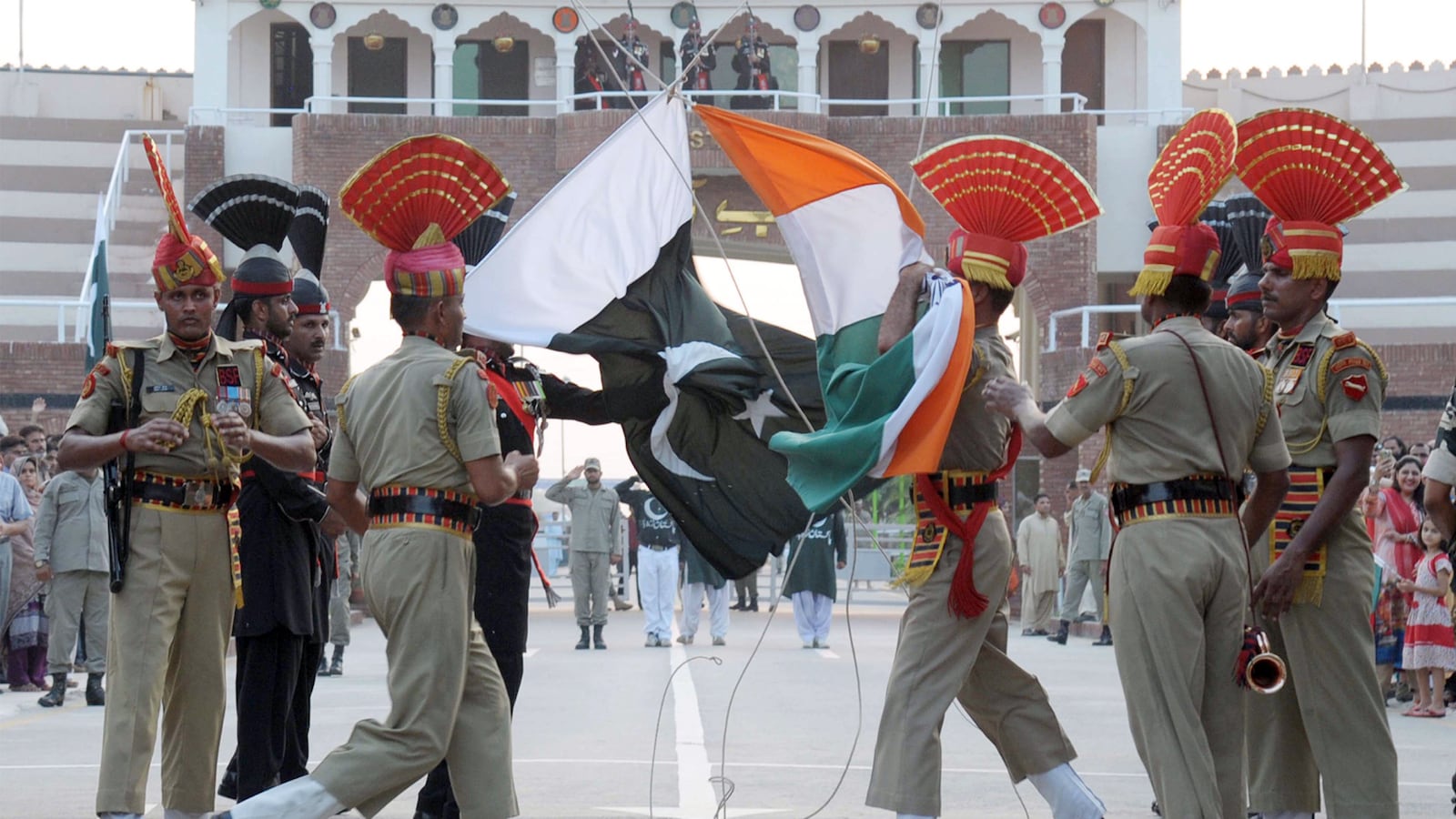 articles/2015/09/06/were-india-and-pakistan-doomed-at-birth/150905-smith-india-pakistan-tease_uoyynn