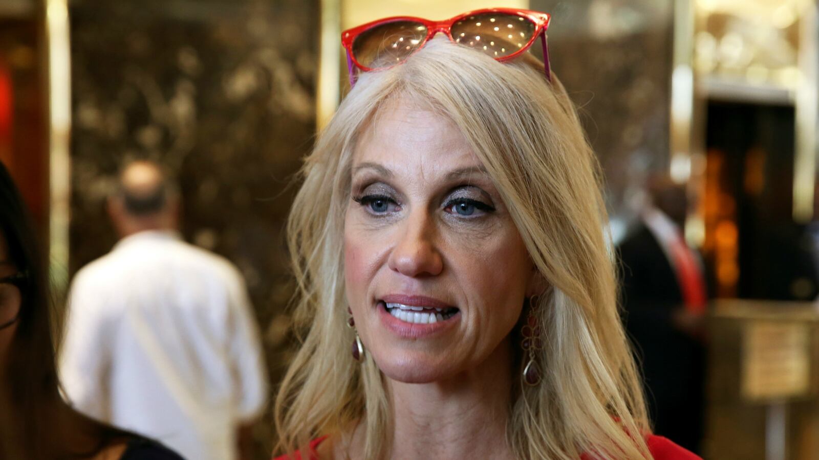 cheats/2016/08/24/trump-undercover-voters-will-win-for-us/160824-kellyanne-conway-trump-cheat_af6chh