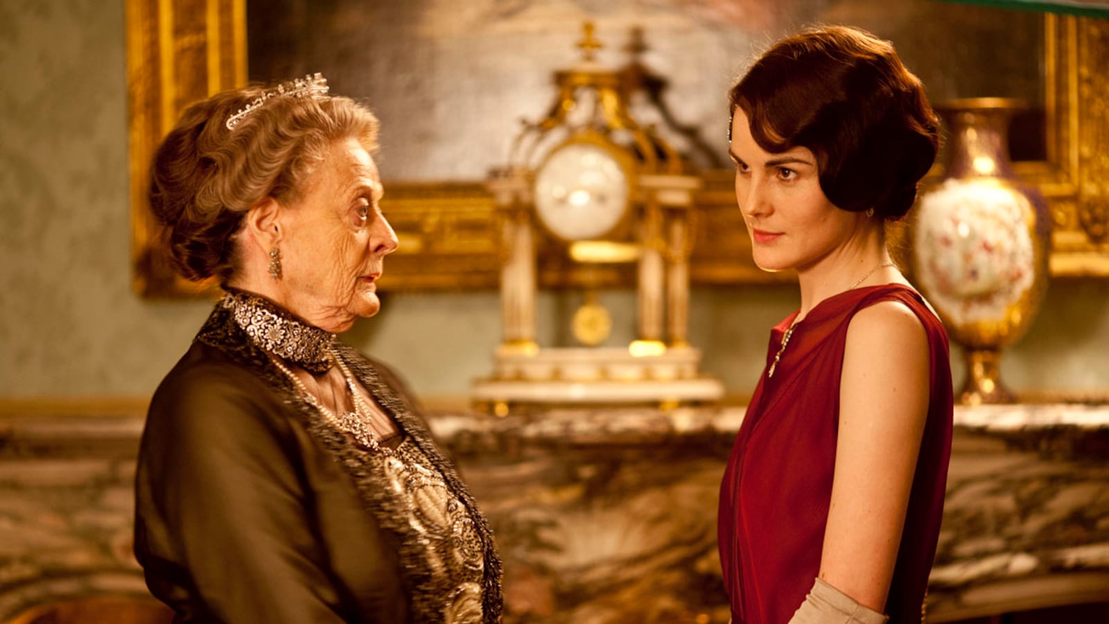 cheats/2013/01/06/downton-fans-celebrate-premiere/lacob-downton-season-three-tease-embed_qxzw53
