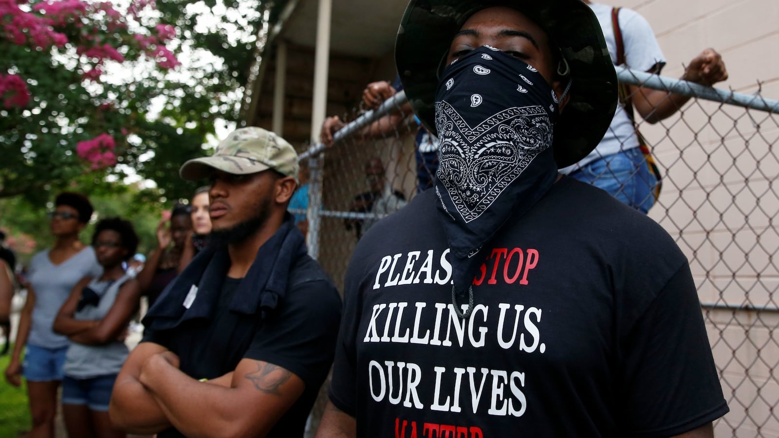 cheats/2016/07/15/cop-suspended-over-black-lives-matter-posts/160715-cop-suspended-protesters-cheat_dqize0