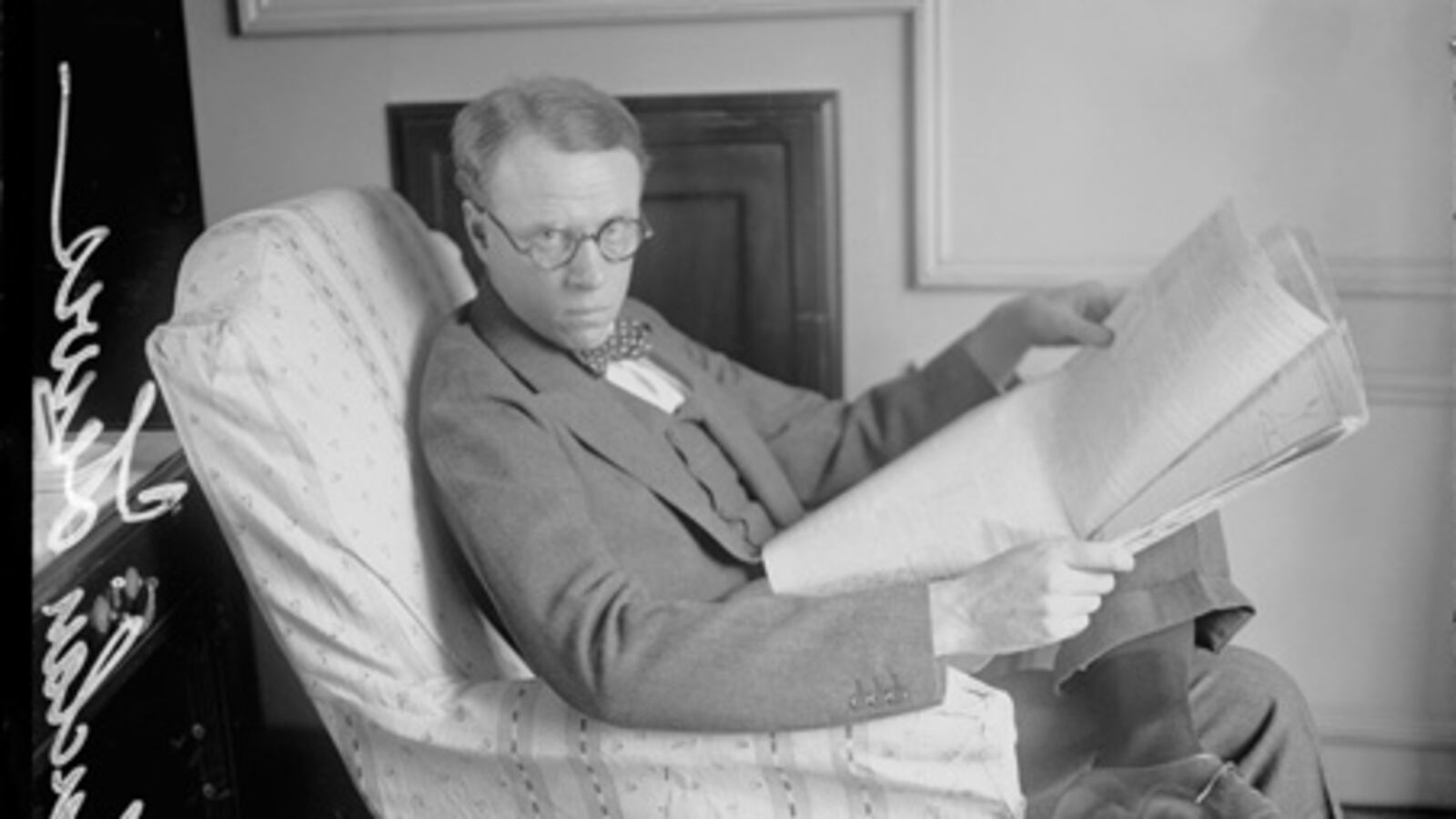 articles/2012/03/19/american-dreams-babbitt-by-sinclair-lewis/sinclair-lewis-tease_etjimw