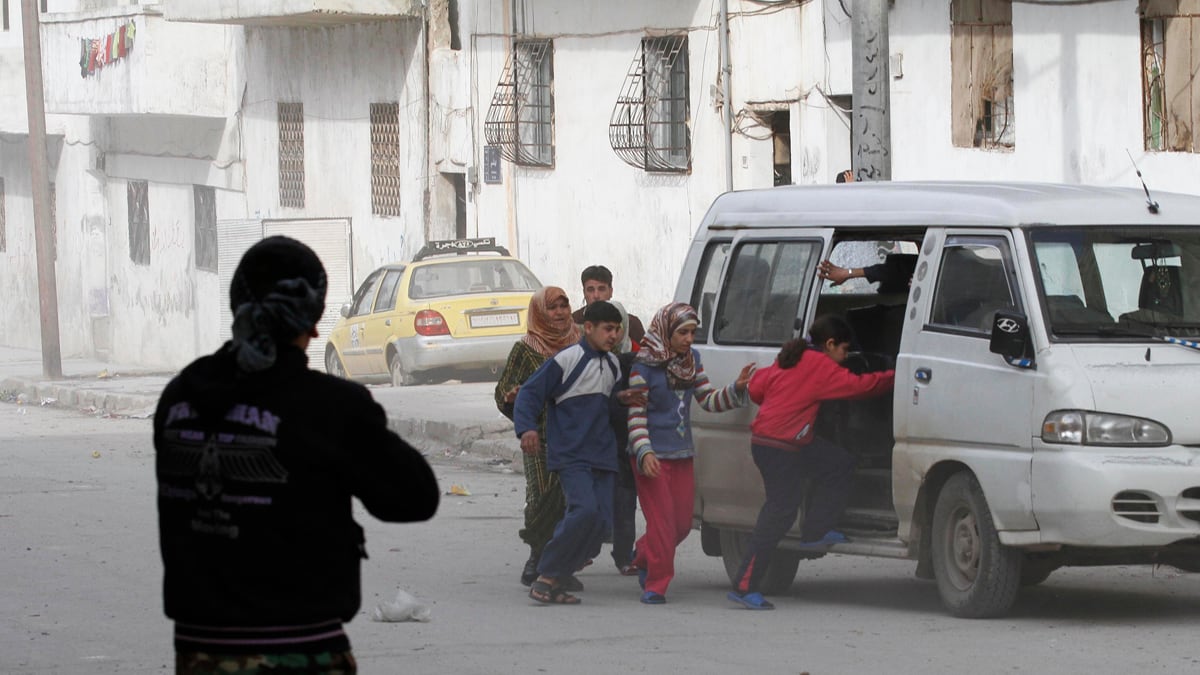 cheats/2012/02/20/red-cross-attempts-syria-ceasefire/syria-homs-cease-fire-cheat_xwiutw