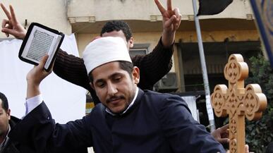 articles/2011/02/06/egypt-protests-coptic-christians-painful-split/dehghanipisheh-christians_158277_vcp3pf