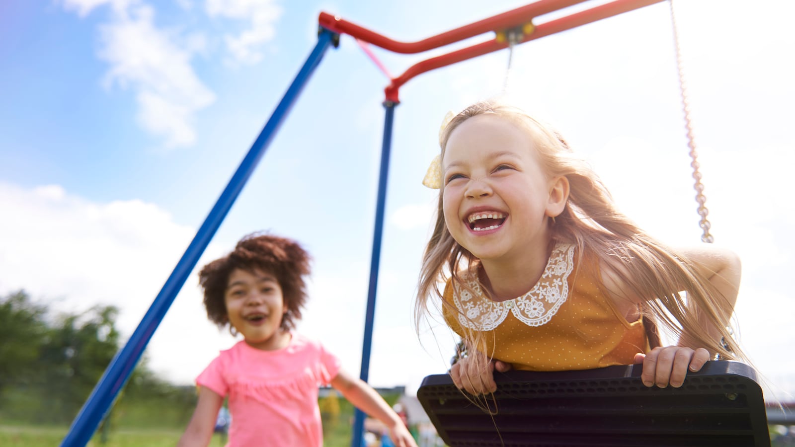 articles/2017/04/25/study-trans-and-cisgender-kids-aren-t-that-different/170424-allen-trans-cis-kids-study-tease_hofvrc