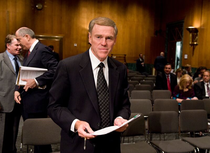 galleries/2010/08/09/20-golden-parachutes/golden-parachute---killinger_mf7s2t