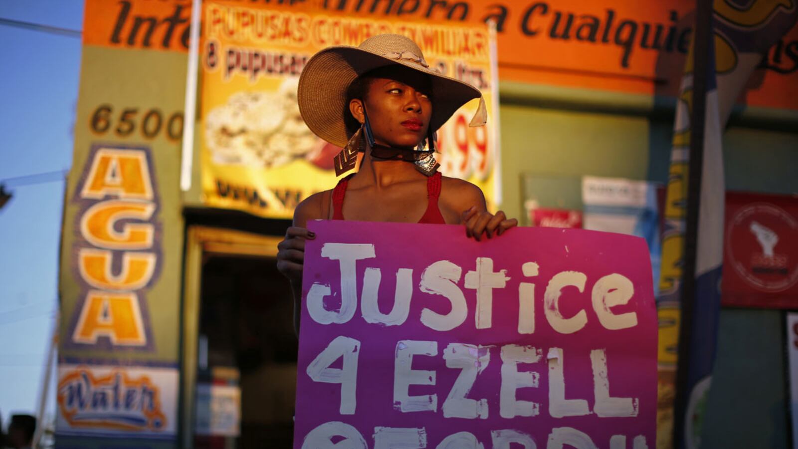 cheats/2014/08/15/lapd-sued-over-unarmed-killing/140815-ezell-ford-lapd-cheat_twgdst