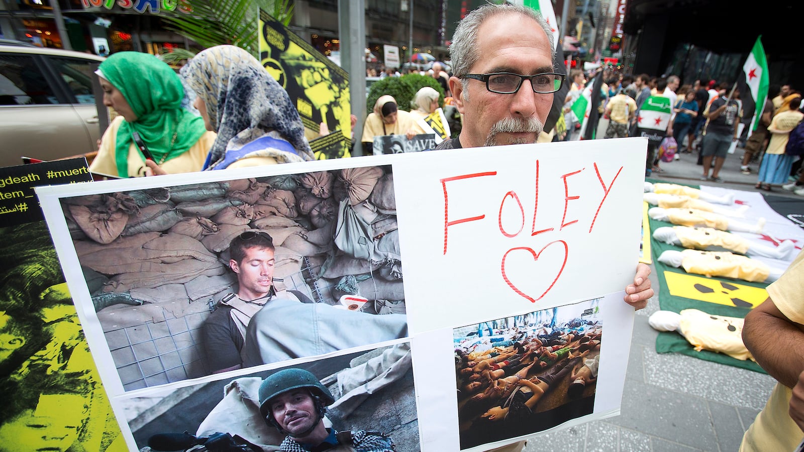 cheats/2015/08/19/1st-james-foley-scholar-named/150819-foley-scholarship-cheat_ztiggp