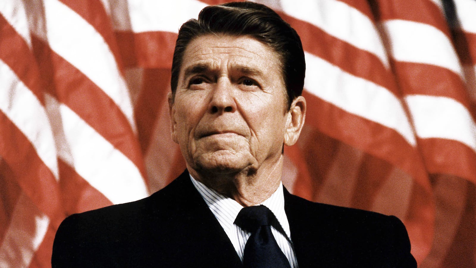 cheats/2016/10/11/how-reagan-secretly-armed-america-s-enemies-for-profit/160928-branded-cheat-5_NEW_gow28g