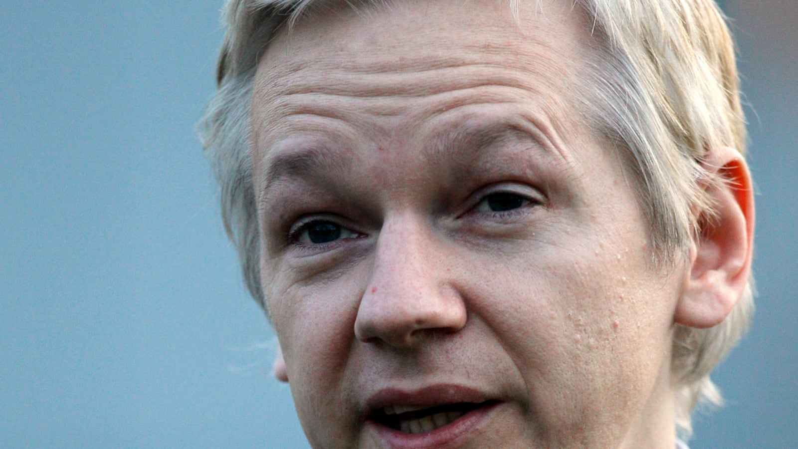 cheats/2012/08/14/assange-s-asylum-verdict-this-week/assange-ecuador-verdict-cheat_cpmgwb