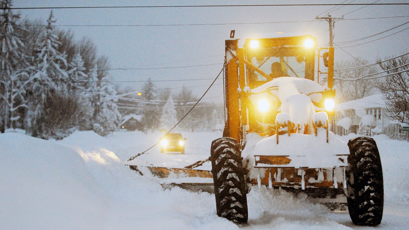 galleries/2014/11/19/a-year-of-snow-dumps-on-buffalo-photos/141119-buffalo-snow-05_nrvxrp