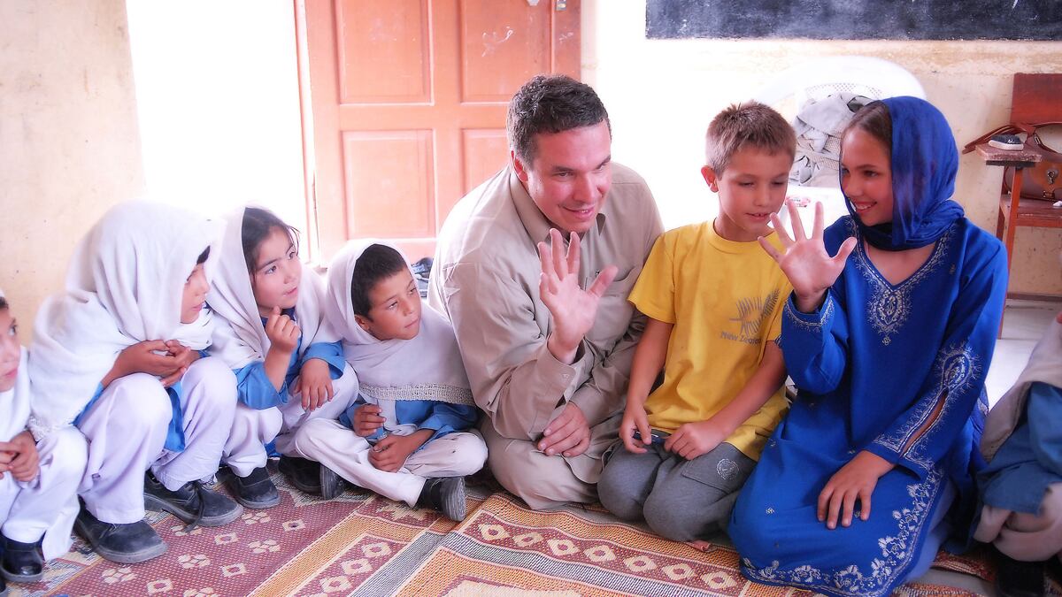 articles/2012/04/05/greg-mortenson-to-repay-charity-1-million-for-three-cups-of-tea-fraud/mortensen-charities-dzieza_xkhhco