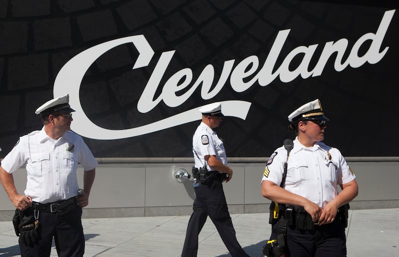 galleries/2016/07/21/make-swag-great-again-photos/170721-rnc-swag12_m4wegb