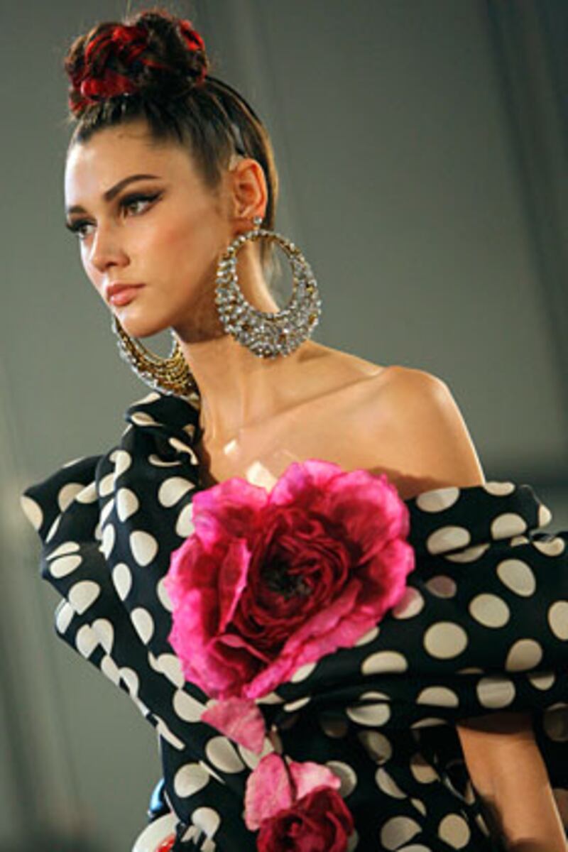 galleries/2009/01/27/paris-fashion-week/france-fashion-14_jeusyp